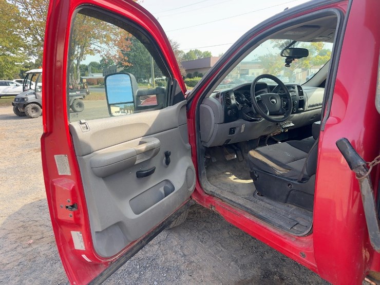 2008-chevrolet-silverado-3500hd-image-15
