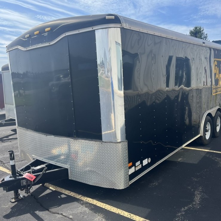 #1709 • Haulmark T885X-20’ Enclosed Trailer