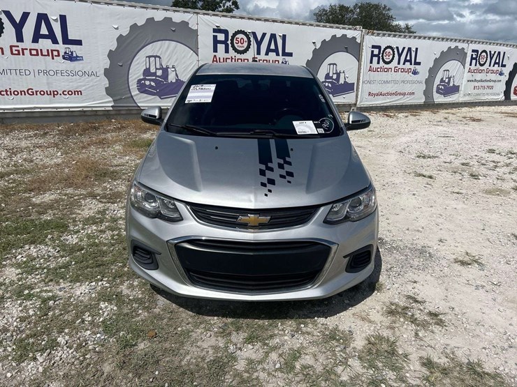 2017-chevrolet-sonic-premier-sedan-image-20