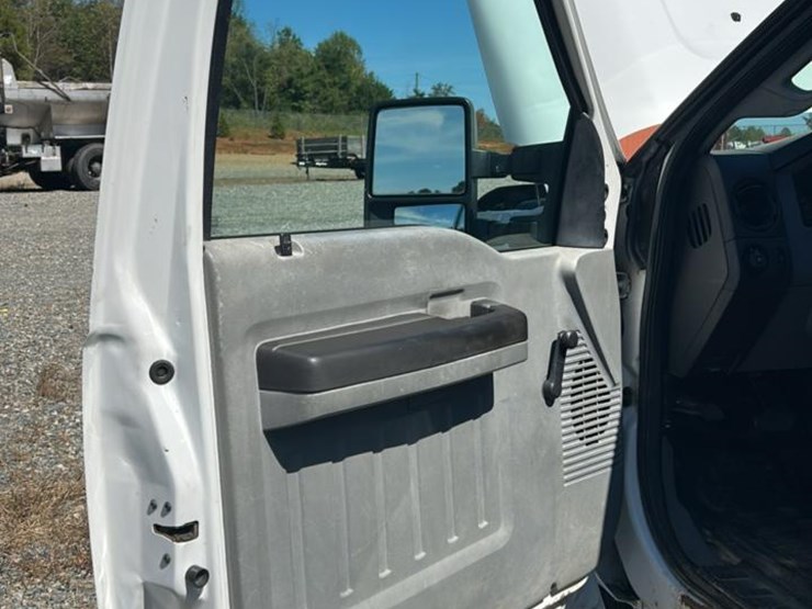 2014-ford-f250-image-23