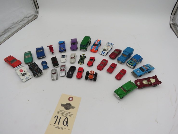 matchbox-toy-car-group-and-more-image-1
