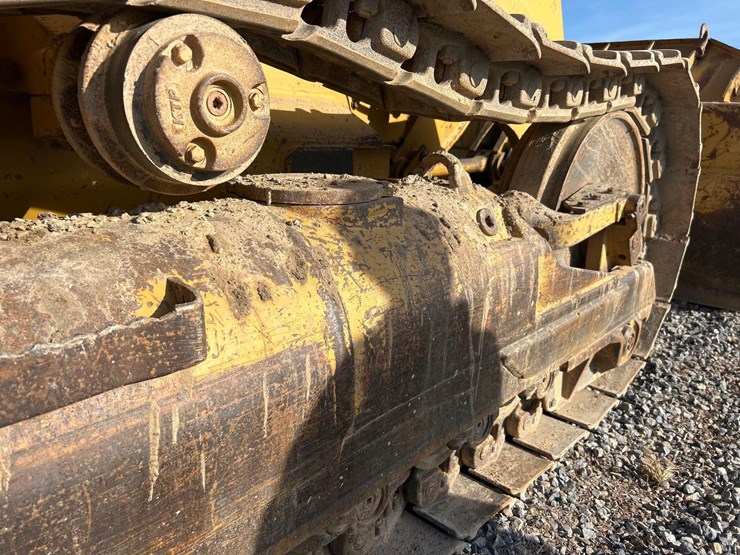 2004-caterpillar-953c-image-18