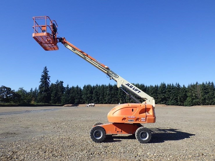 2012-jlg-400s-image-7