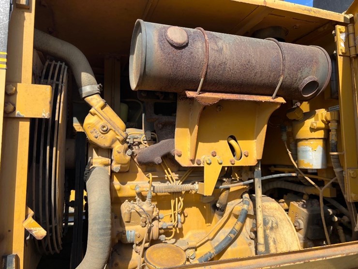 1993-deere-444e-image-26
