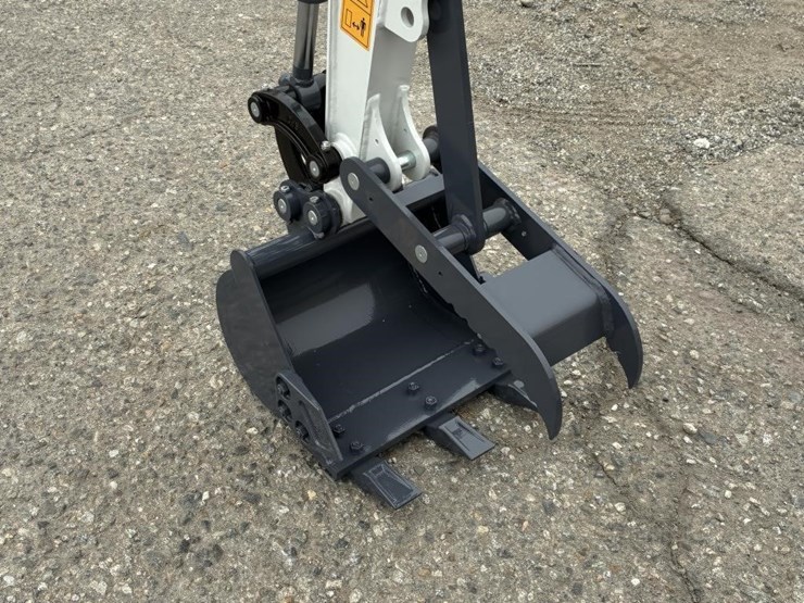 2025-bttl-et12m-6-hydraulic-excavator-image-9
