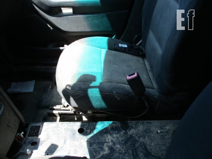 2018-ford-explorer-image-9