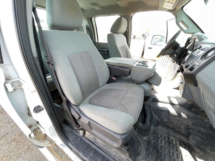 2011-ford-f250-xl-image-53