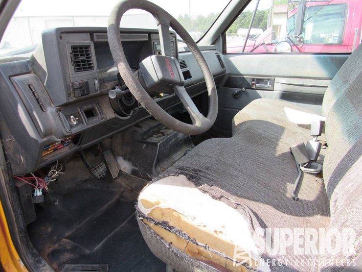 (x)-(14-15)-2001-gmc-c6500-s/a-cab-&-chassis,-vin--image-3