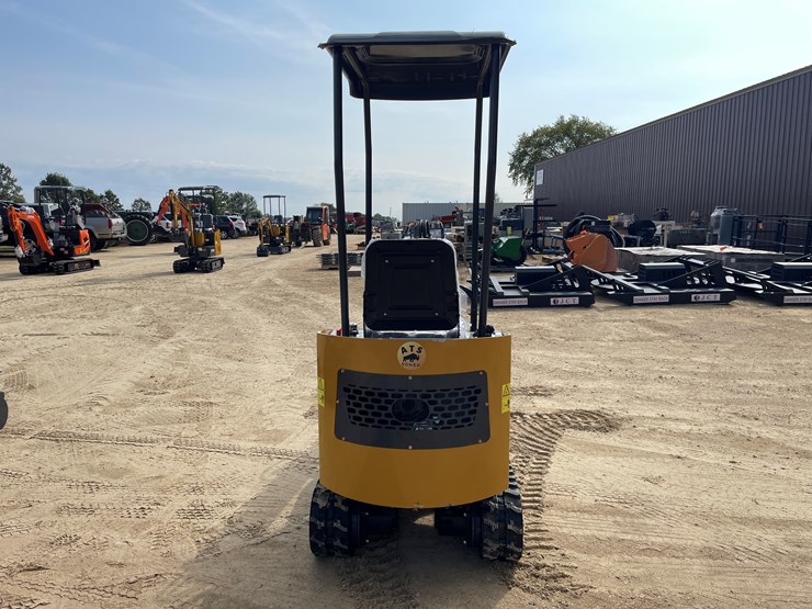 #203-•-new-rt12r-mini-excavator-image-4