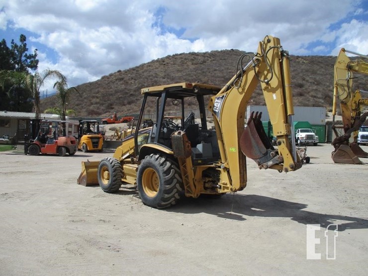 2004-caterpillar-416d-image-4