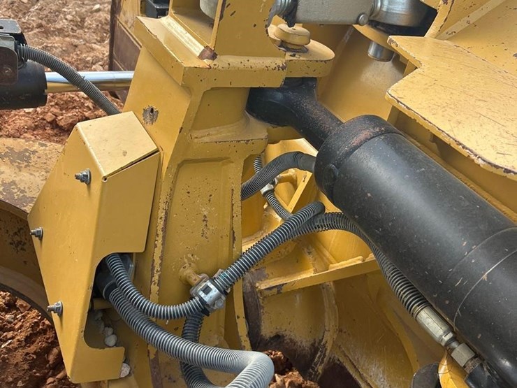 2018-caterpillar-d6n-xl-image-43