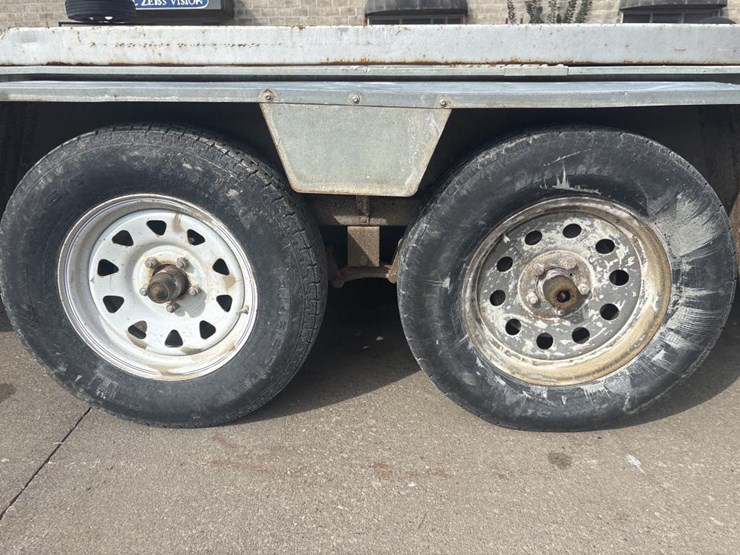 #5074-•-2017-sure-track-aluminum-16'-utility-trailer-image-24