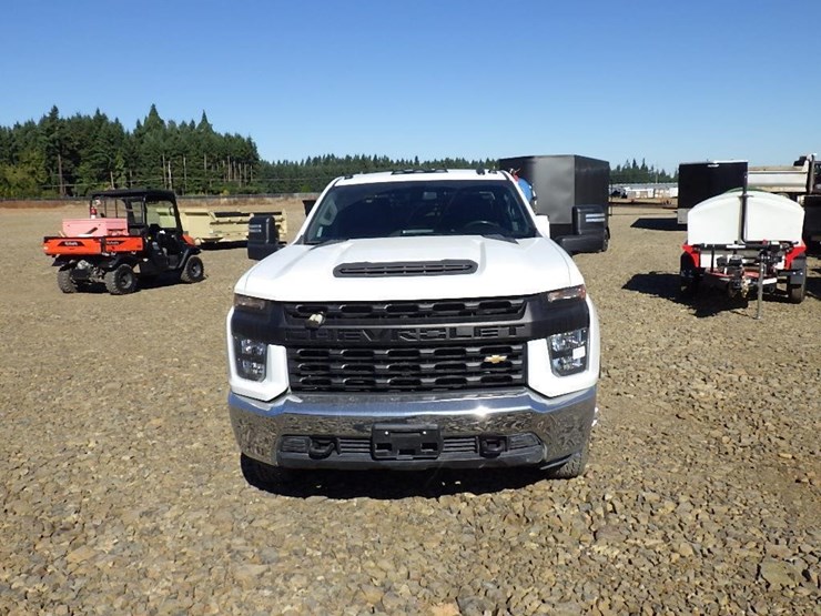 chevrolet-3500hd-image-2