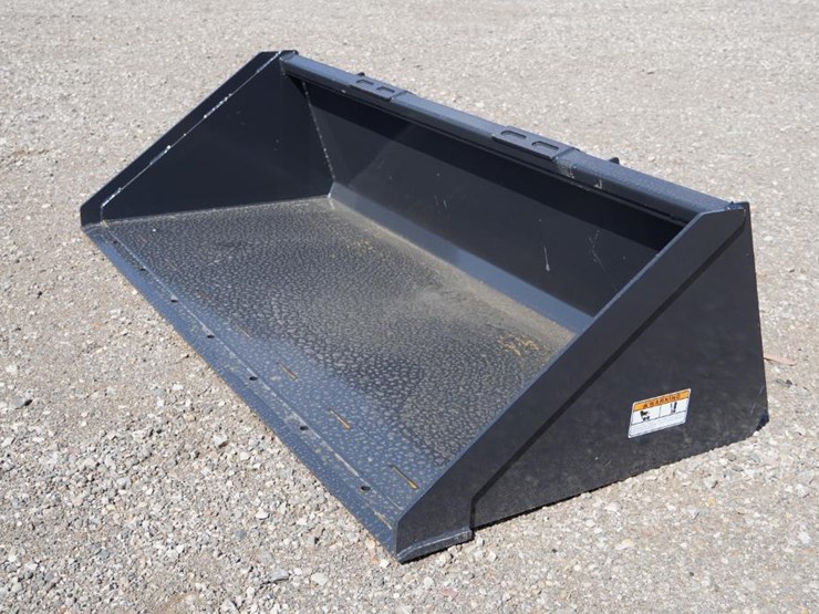 #2532-•-new-skid-steer-track-duty-bucket-attachment-image-2