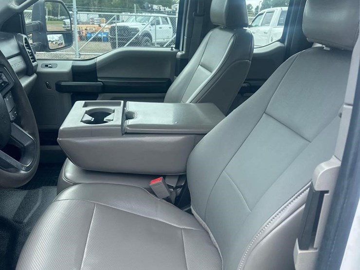 2019-ford-f350-sd-xl-image-18