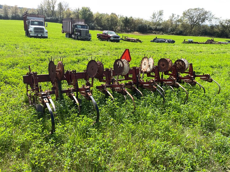 #4474-•-ih-153-cultavator-image-7