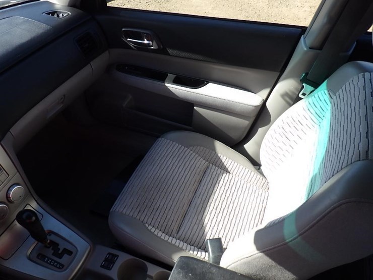 2005-subaru-forester-image-24