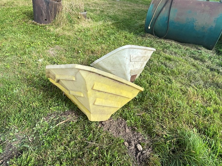 #4494-•-(2)-used-hopper-bins-image-5