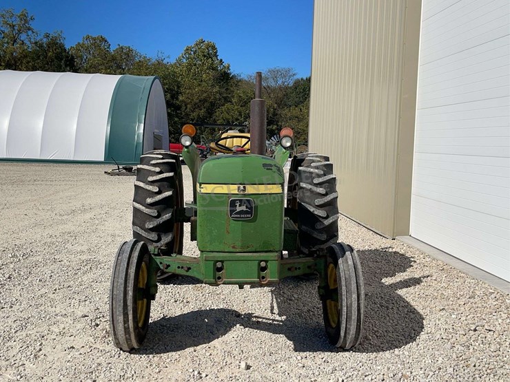john-deere-2240-image-5