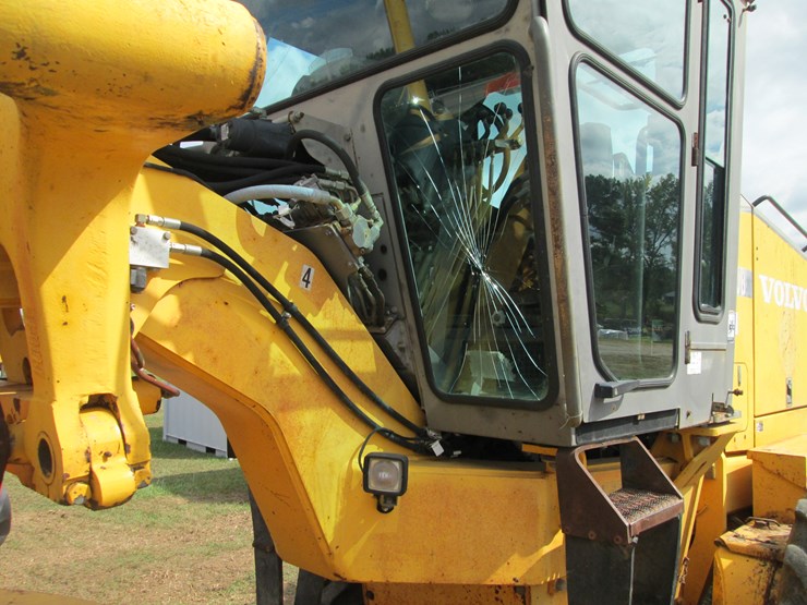 volvo-g720b-image-45