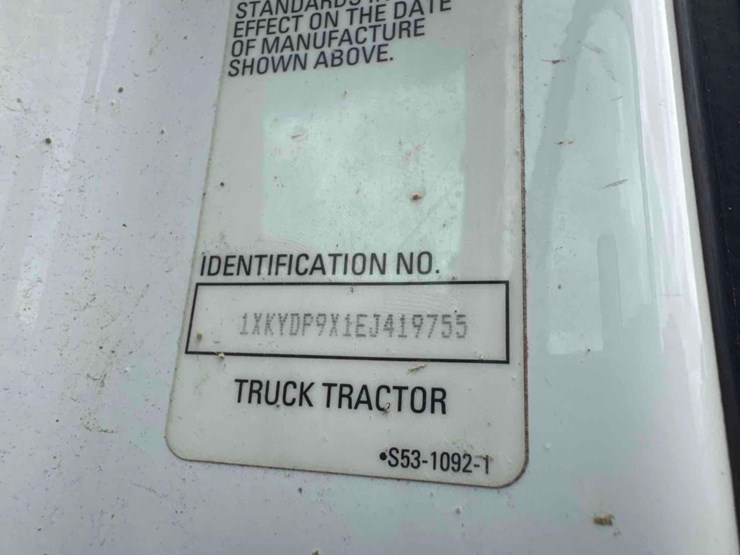 2014-kenworth-t680-image-21