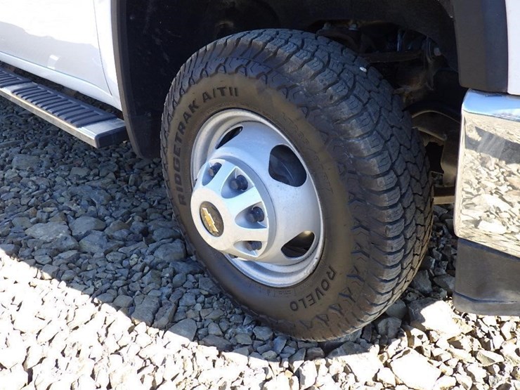 chevrolet-3500hd-image-16