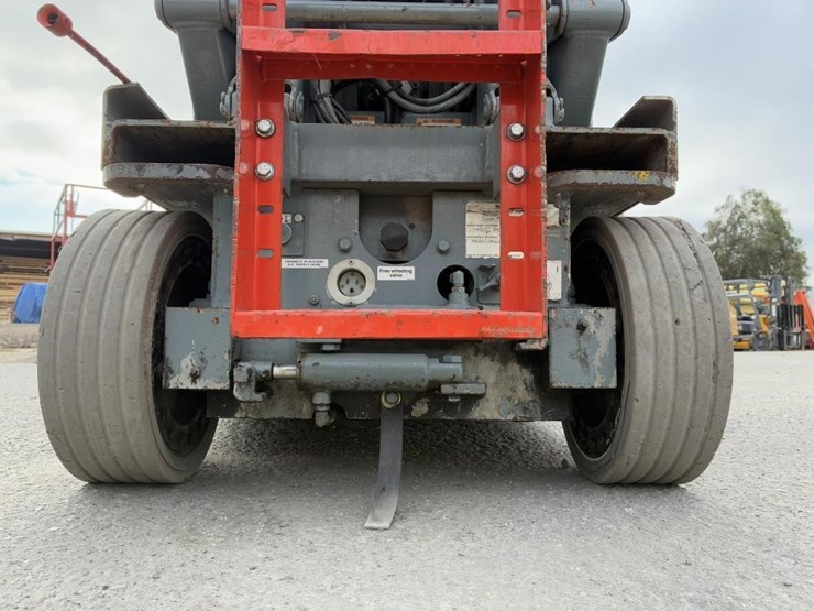 skyjack-sj-3226-scissor-lift-image-28