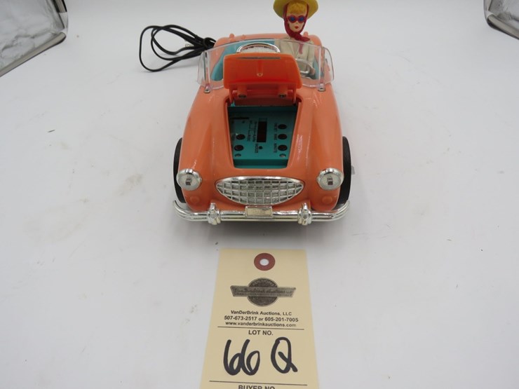 1996-barbie-austin-healey-car-clock-image-3