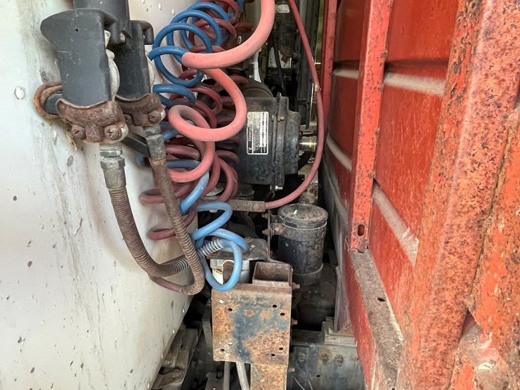 #4485-•-1981-international-cof-9670-grain-truck-(no-title)-image-29
