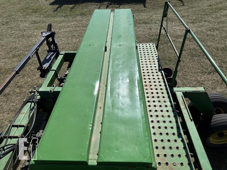 john-deere-750-image-23