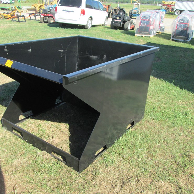 #29254 • 1.5yd Skid Steer Hopper
