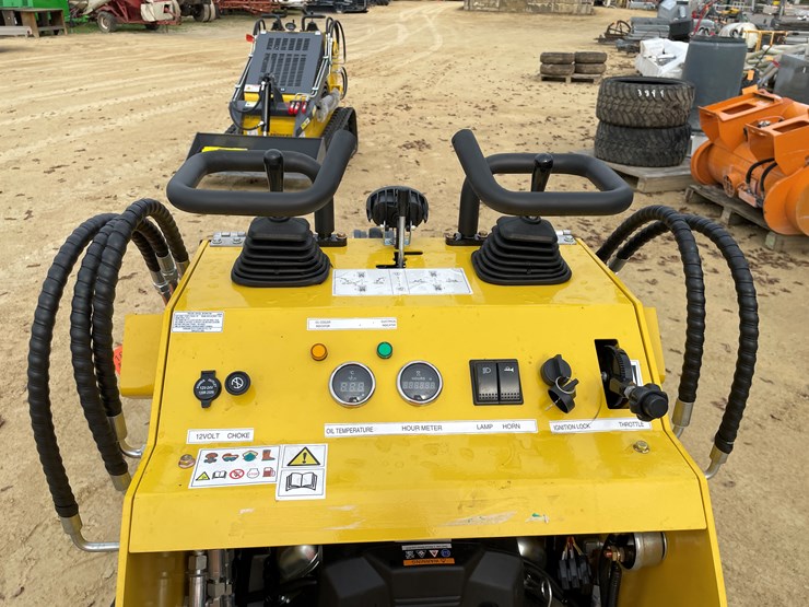 #214-•-new-landhonor-ride-on-skid-steer-loader-image-27