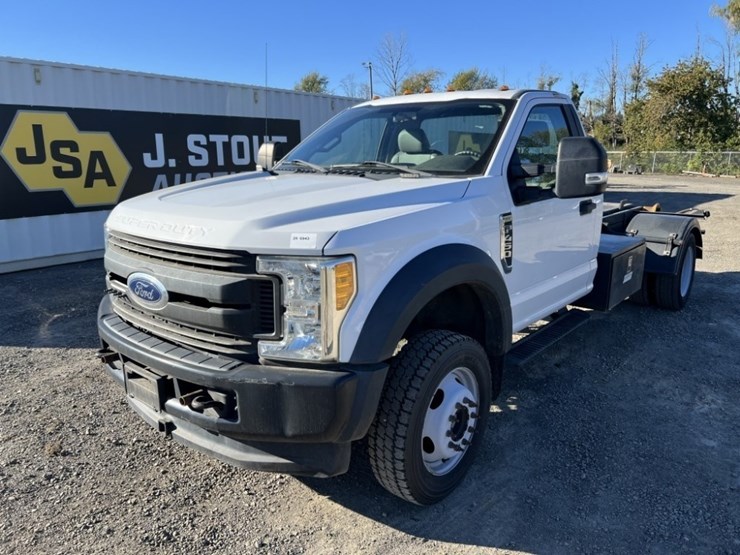 2017-ford-f450-image-1