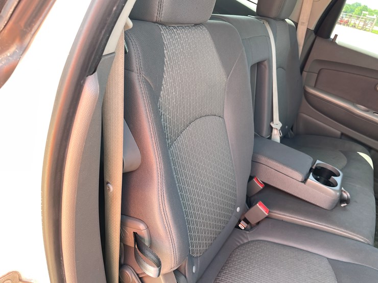 2012-chevrolet-traverse-ls-image-54