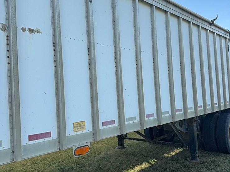 41’-rr-live-bottom-grain-trailer,-has-roll-tarp-image-7