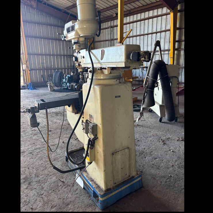 #112 • KINGSTON MANUAL MILLING MACHINE