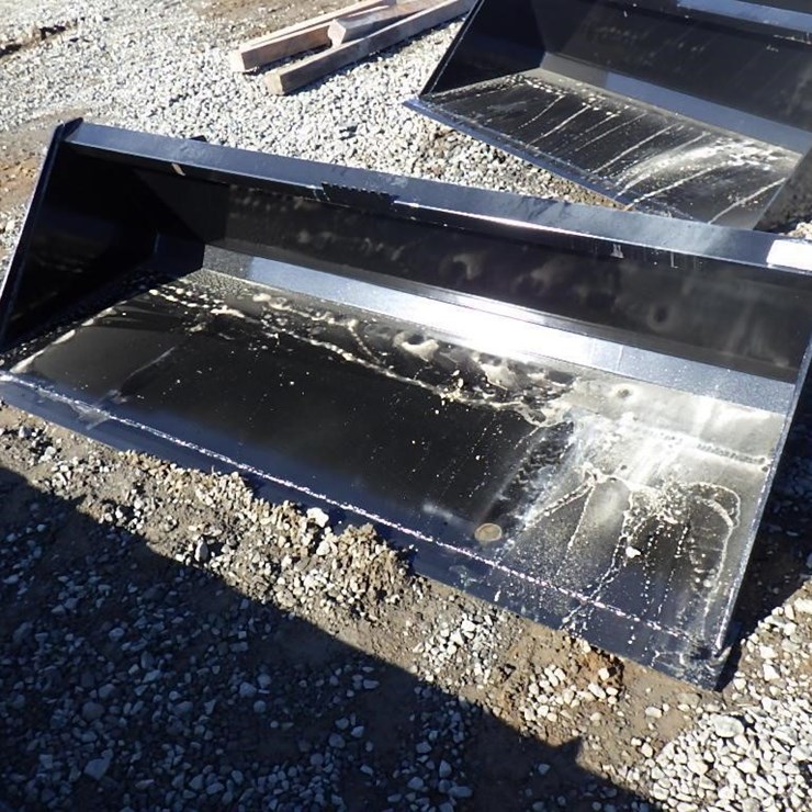 Swict Skid Steer Bucket 78"