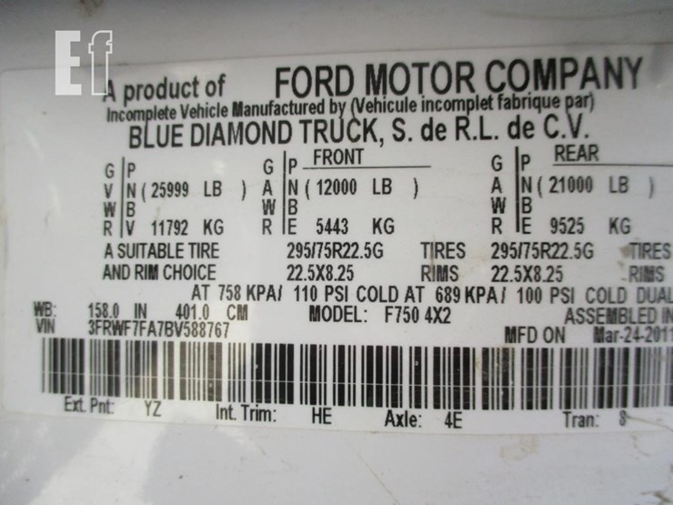 2011-ford-f750-xl-image-19