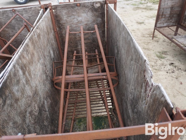 raised-calf-crates-image-13