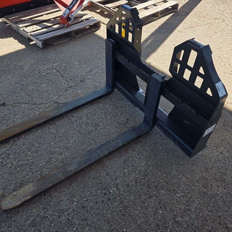 CID X-Treme Attachments Walk Through Pallet Forks, 4,000lb, 48”, SN: 315879, NEW