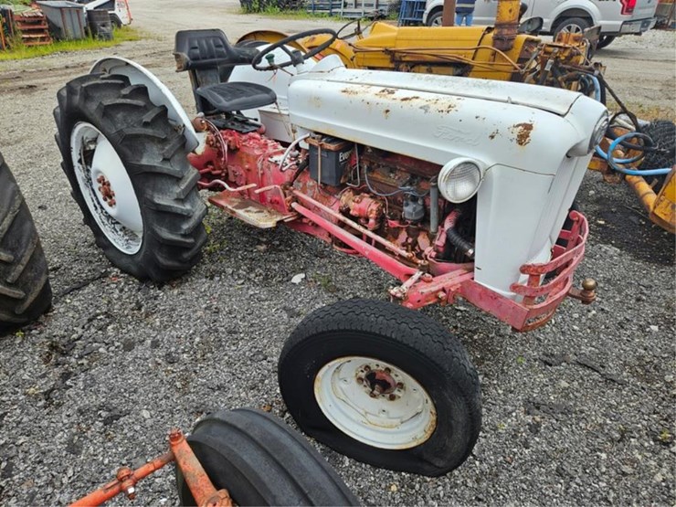 ford-tractor-image-7