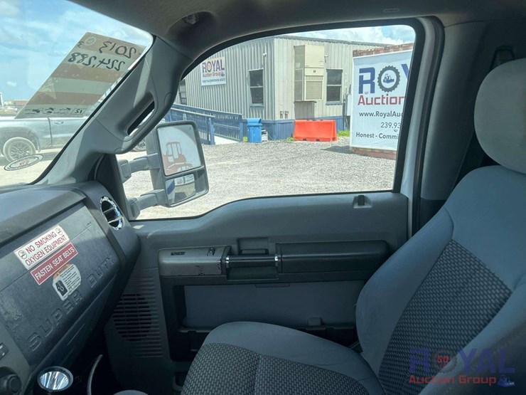 2013-ford-f550-image-10