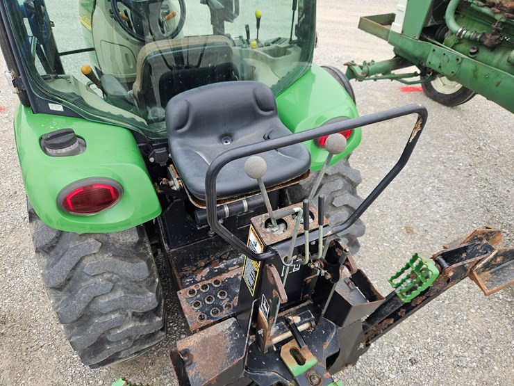 2011-john-deere-3720-image-14