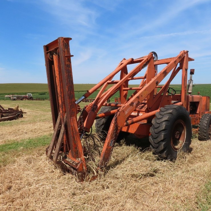 1969 American 33AR Loader