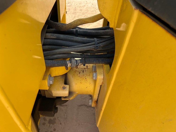 2007-bomag-bw120ad-image-11