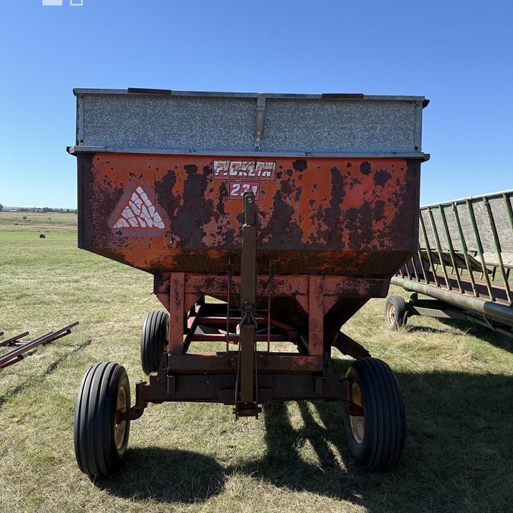 FICKLIN GRAVITY WAGON 152