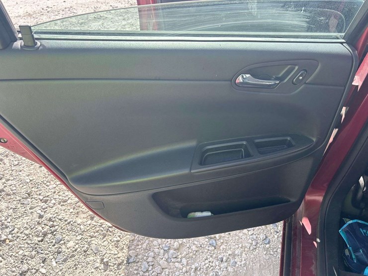 2008-chevrolet-impala-lt-sedan-image-17