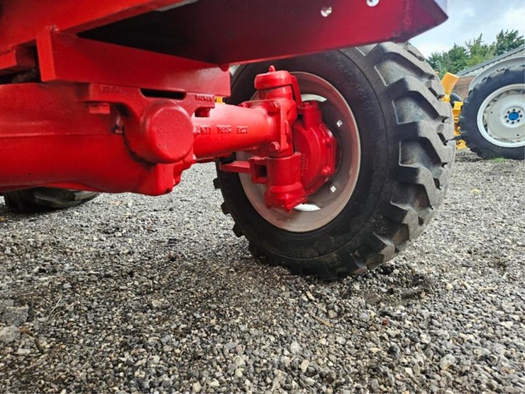 2006-new-holland-250tl-image-41
