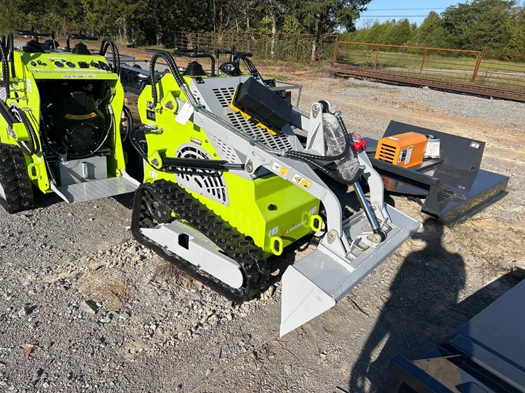 #53-•-2025-landhero-ldh-t460-mini-track-skid-steer-image-1
