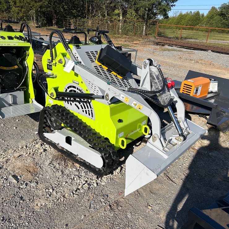 #53 • 2025 LANDHERO LDH-T460 MINI TRACK SKID STEER